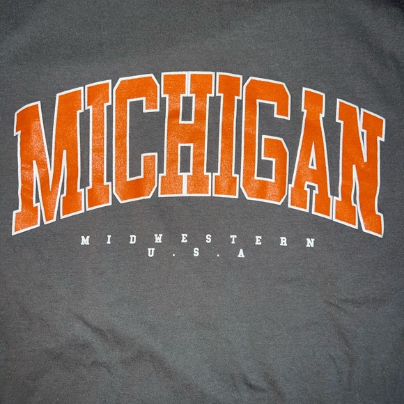 Misguided Tee - Picture 3 of 5